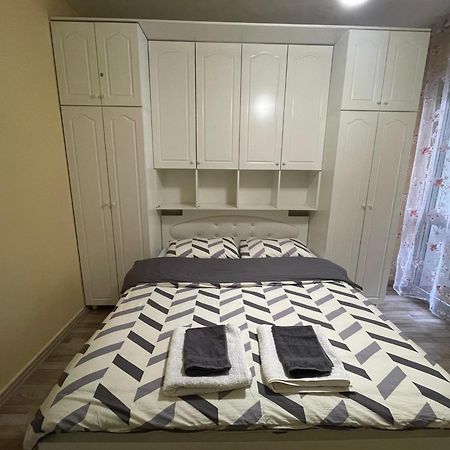 Bricks Apartment Near Pazari I Ri Τίρανα Εξωτερικό φωτογραφία