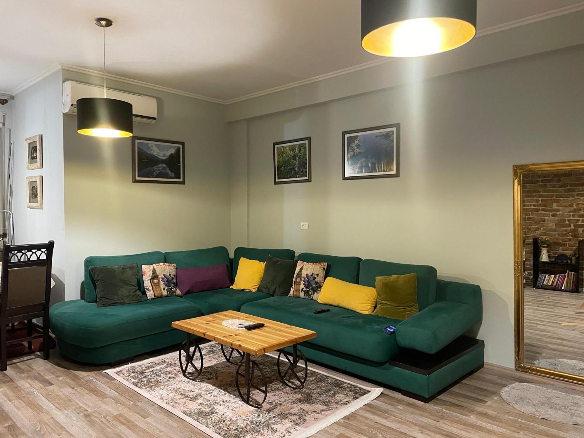 Bricks Apartment Near Pazari I Ri Τίρανα Εξωτερικό φωτογραφία