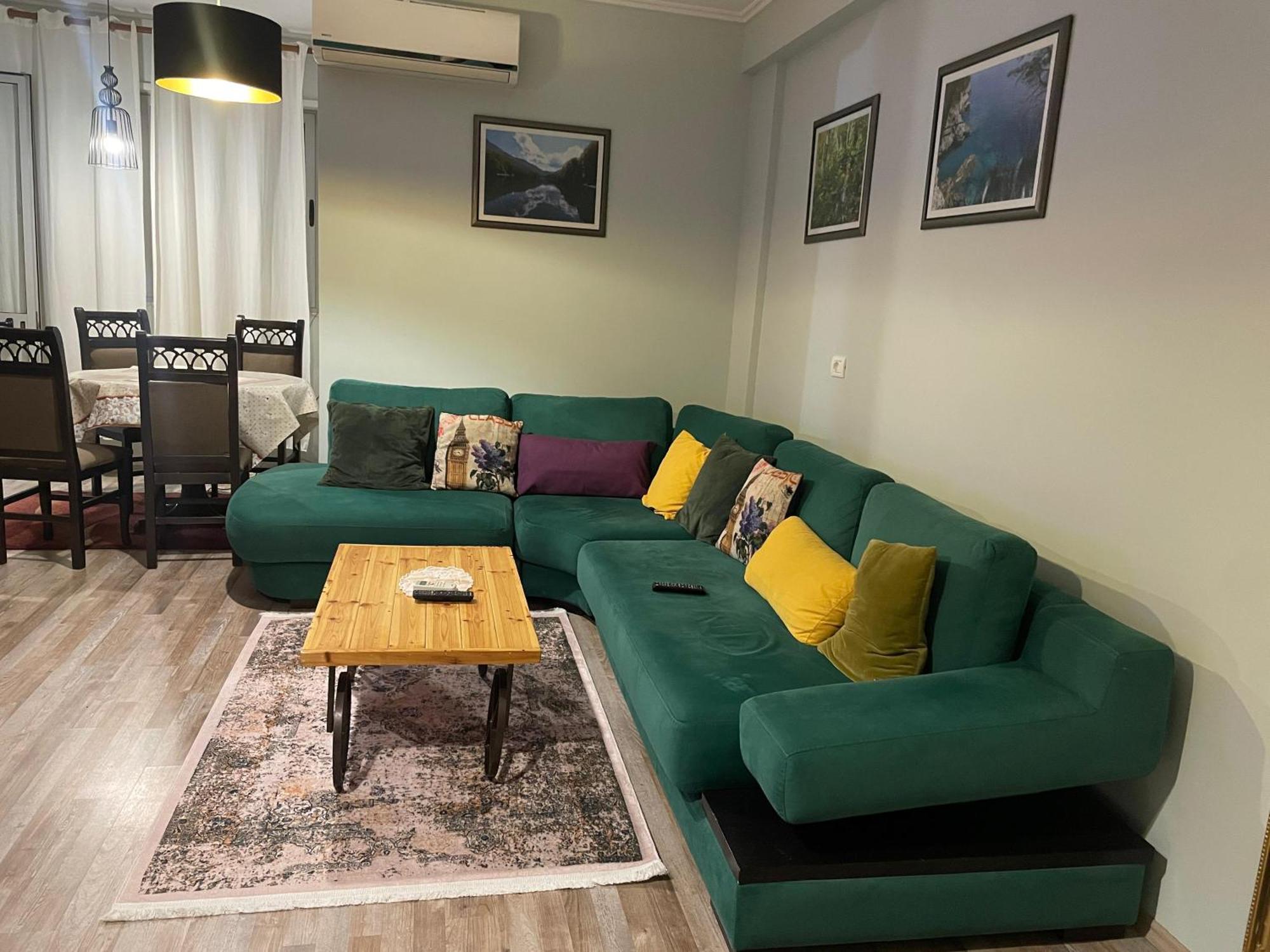 Bricks Apartment Near Pazari I Ri Τίρανα Εξωτερικό φωτογραφία