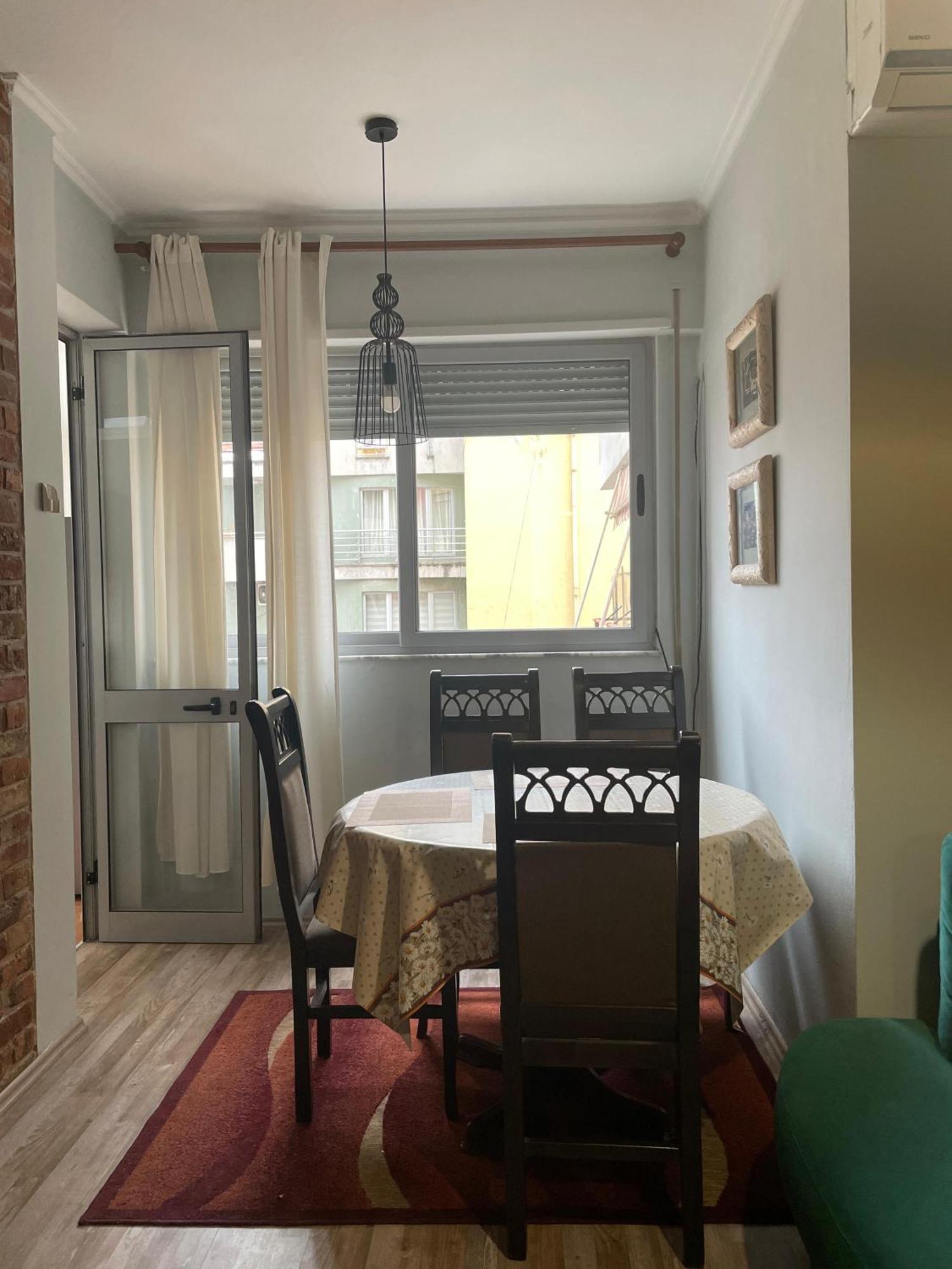 Bricks Apartment Near Pazari I Ri Τίρανα Εξωτερικό φωτογραφία